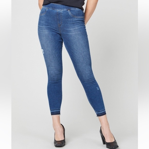 SPANX Distressed Ankle Skinny Jeans Medium Wash Size M NEW - Picture 1 of 11